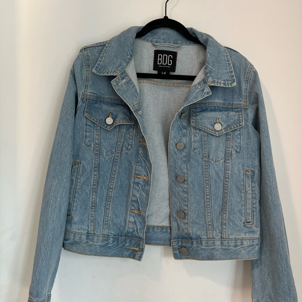 BDG Light Blue Cropped Jean Jacket with Contrast Stitching